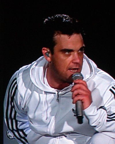 Living in LA Has Helped Robbie Williams Overcome Addiction