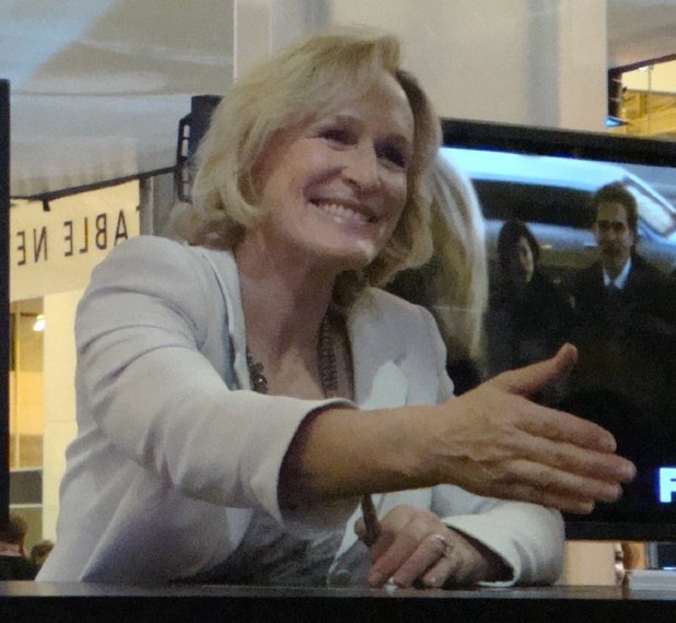 Glenn Close Gets a Full DNA Sequencing