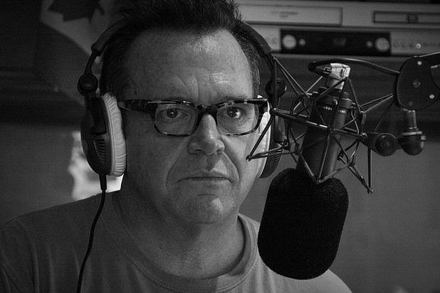 Tom Arnold Heads to Rehab