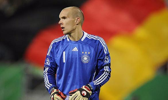 German National Team Goalkeeper Robert Enke Commits Suicide at 32